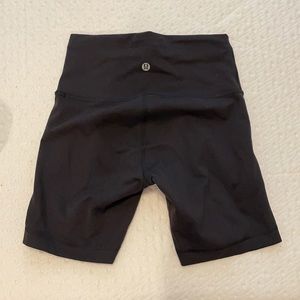 Lululemon XS biker short